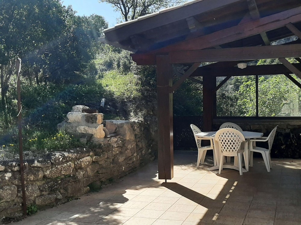 Cosy Holiday Home in Minerve With Garden