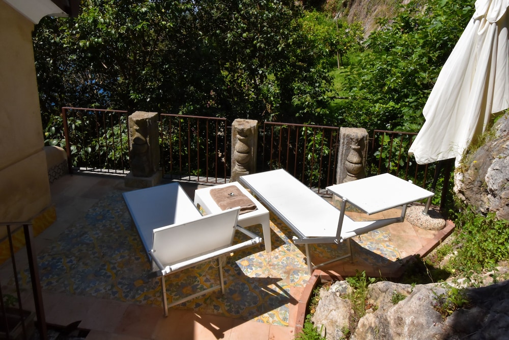 Bella Baia Glamping