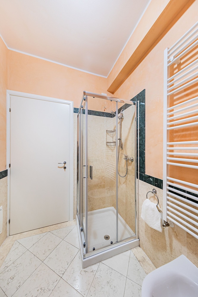 Residenza Miralago - 16 Domitilla - Locazione BK