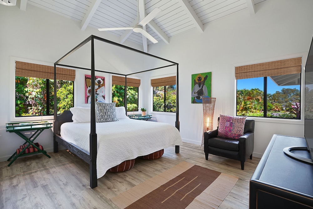 Kamalani Modern in Princeville