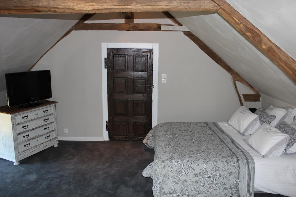 Photo 8
