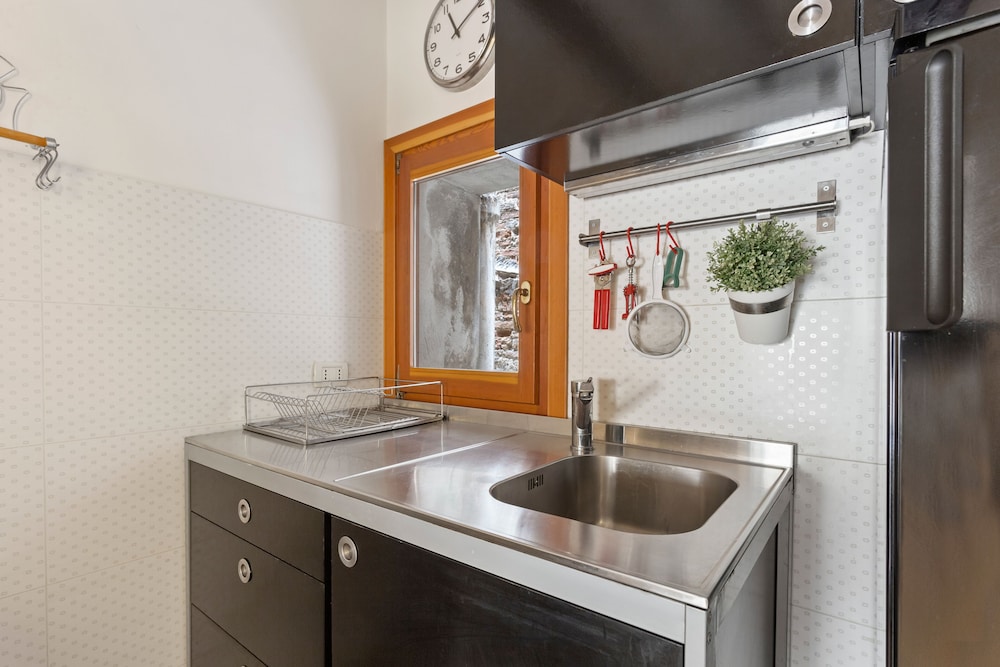 Riva Di Biasio Lovely Flat