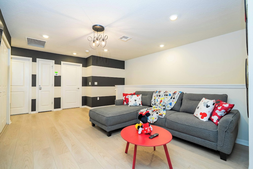 Magical 5BR w Pool Minutes From Disney 16140