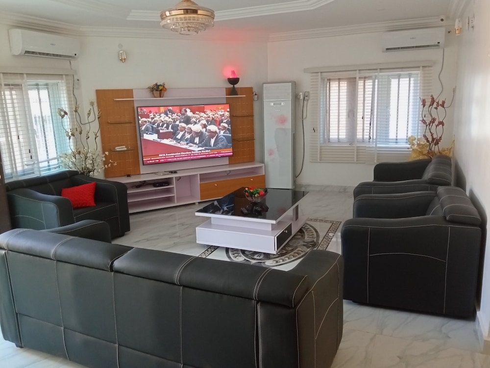 ENU Holiday Home view 3