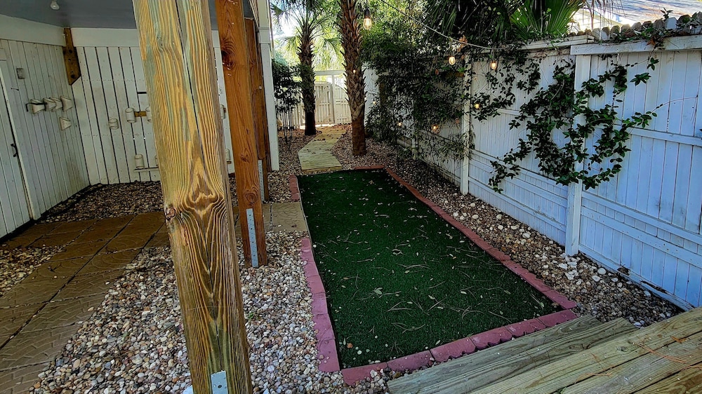 1004 2nd Avenue by Tybee Vacation Rentals