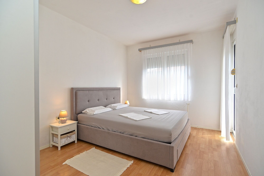 Apartments 2071