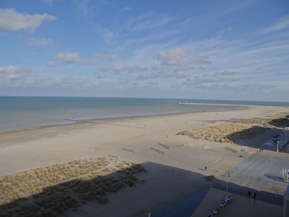 Apartment Nieuwpoort Near Sandy Beach