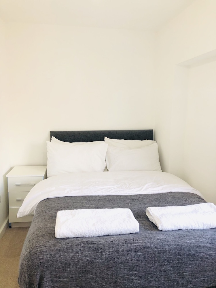 Leicester Vacations - Showcase Apartments - Highcross House Apart Hotel - Property Image 40
