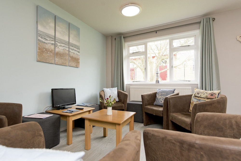 Wareham Vacations - YHA Lulworth Cove - Hostel - Property Image 10