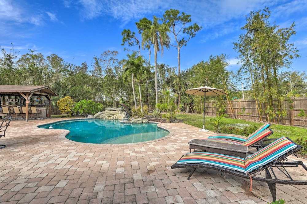 Sarasota Getaway w/ Private Pool & Backyard Oasis!