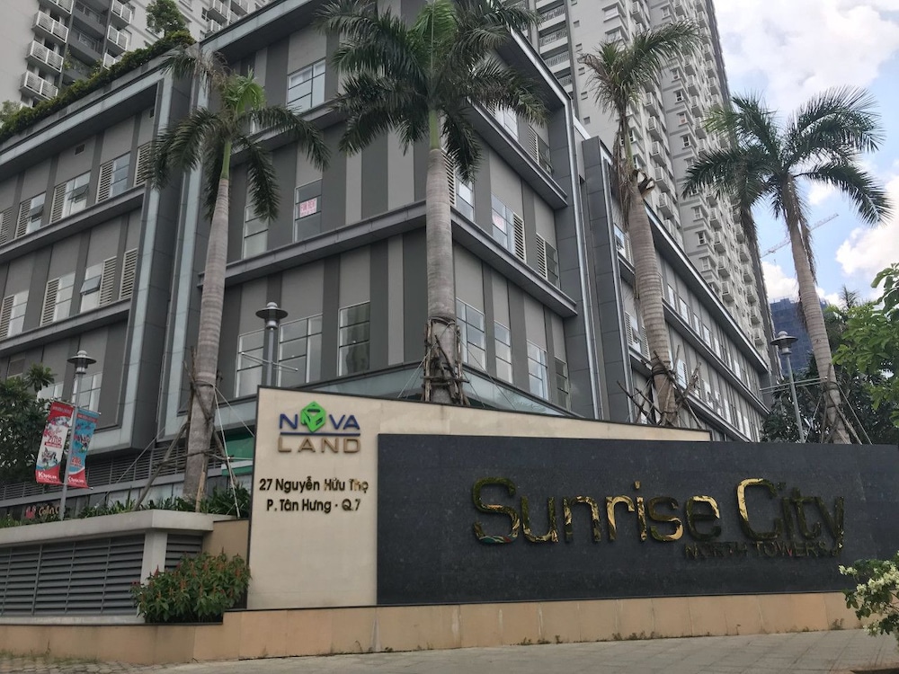 Sunrise City Alm's Luxury Apartment