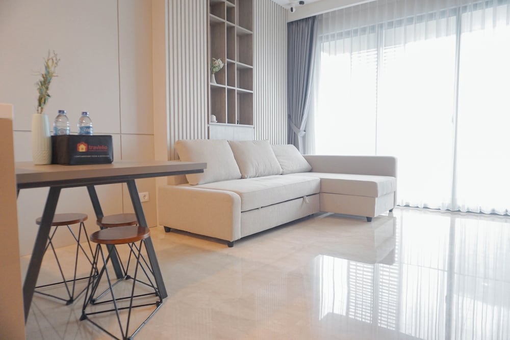 Modern Designed And Strategic 1Br Apartment Arumaya Residence