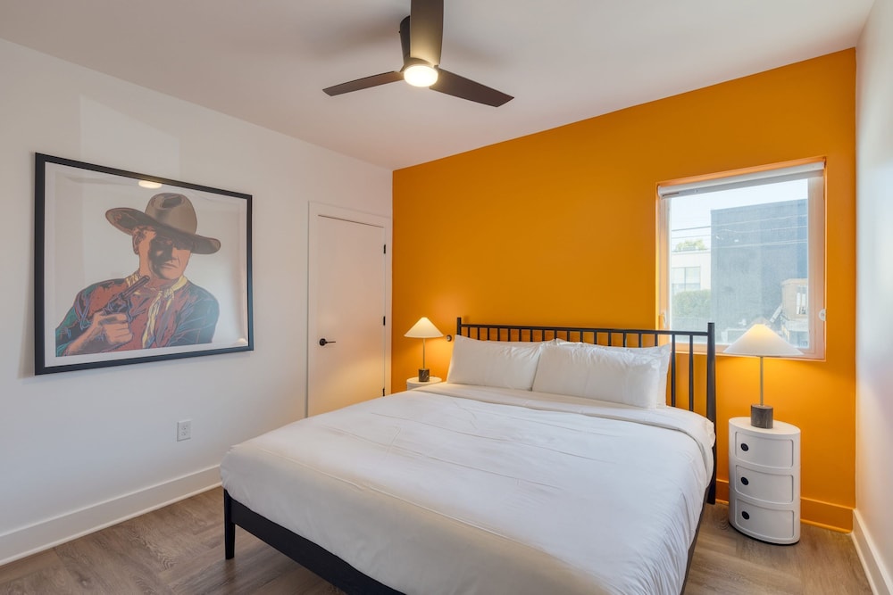 The Carter 405 by Avantstay 4BR Balcony