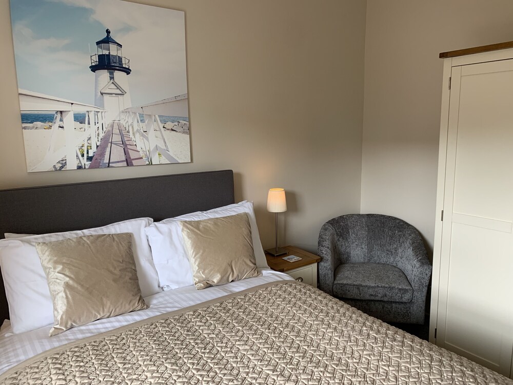 The Chestnuts Guest House