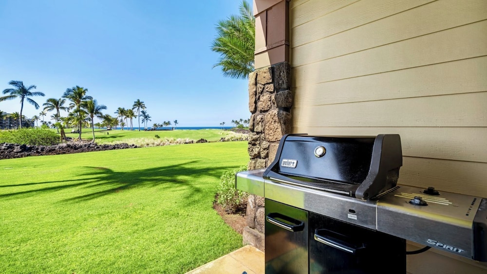 Waikoloa Golf Discount Views of Ocean & Golf Course Outdoor Seating - Vrkcv