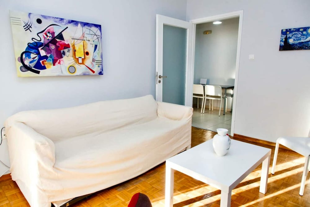 Cozy apt in the center of Athens