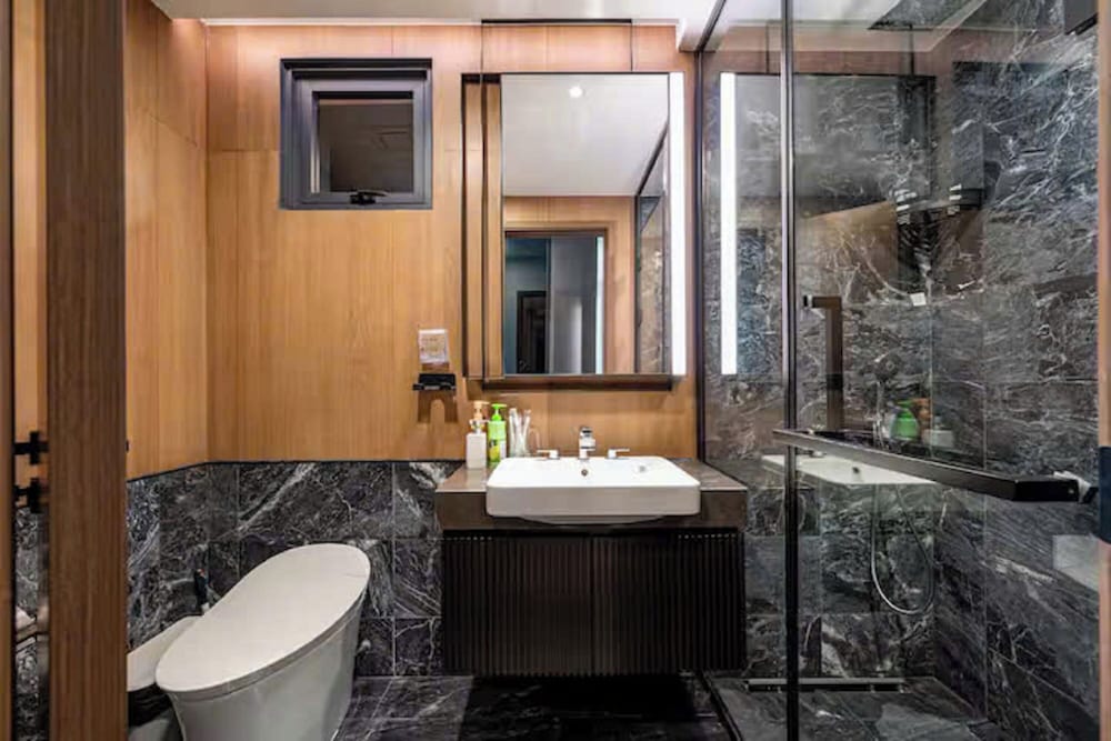 Kluxstay Lumiere Riverside Residence
