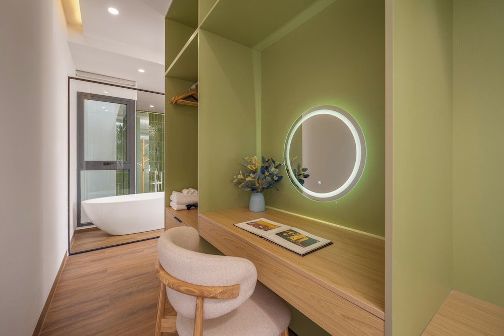 Amazing Newly Built Pool Villas Danang