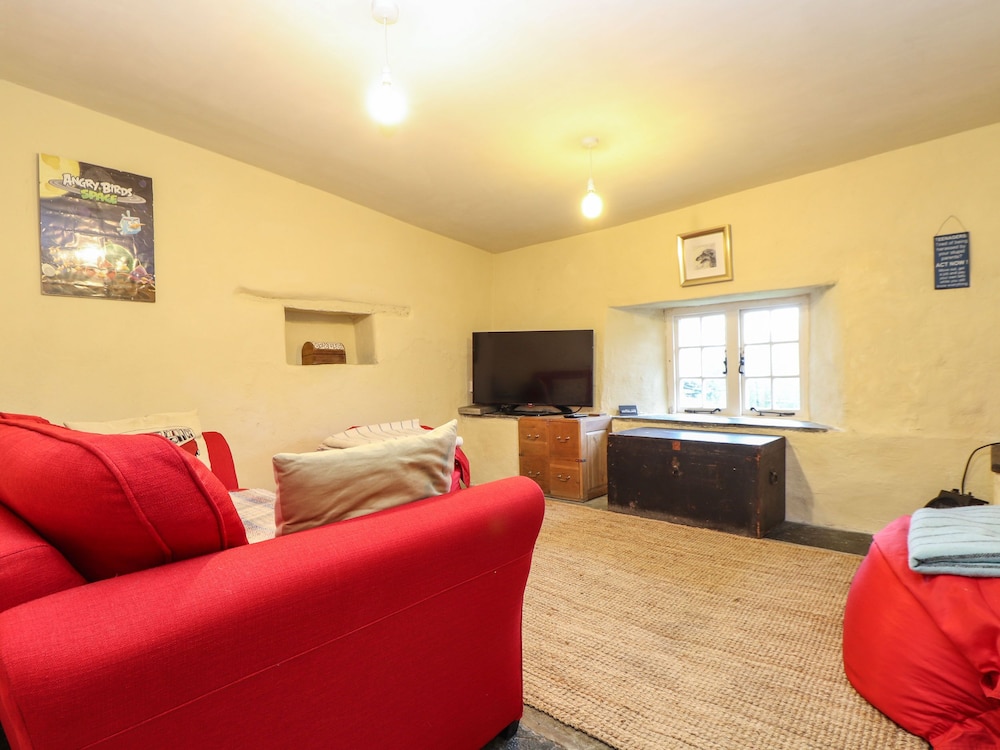 Higher Hill House