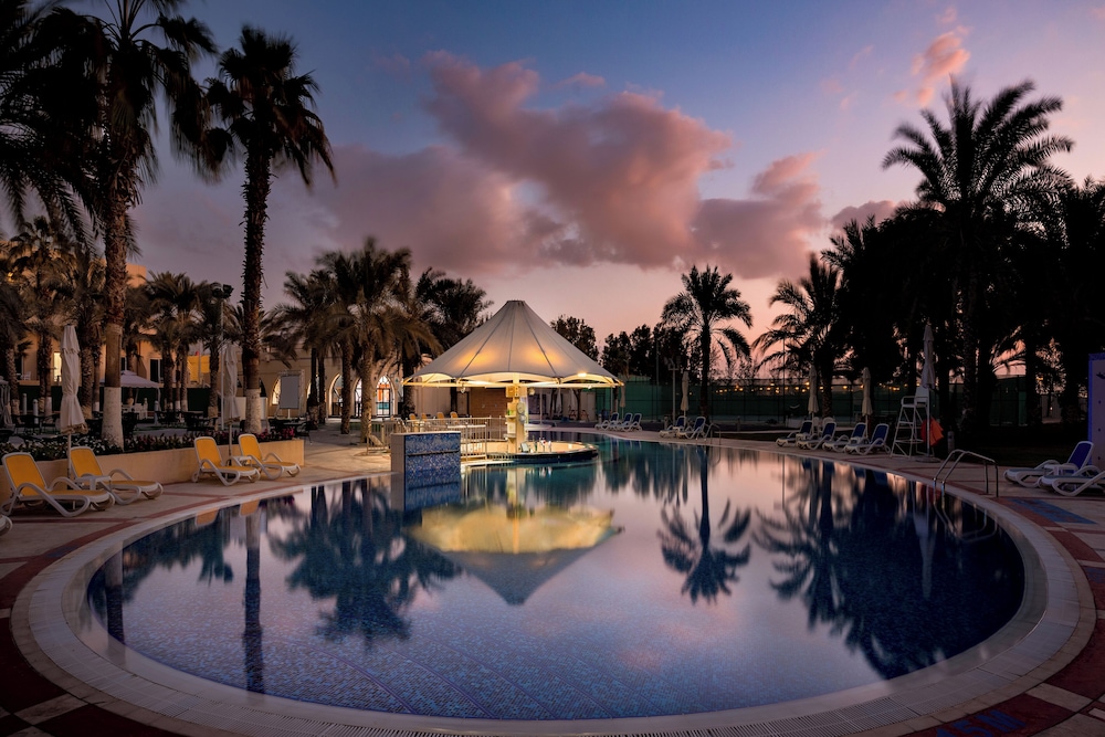Abu Dhabi Vacations - Metropolitan Al Mafraq Hotel - Property Image 88