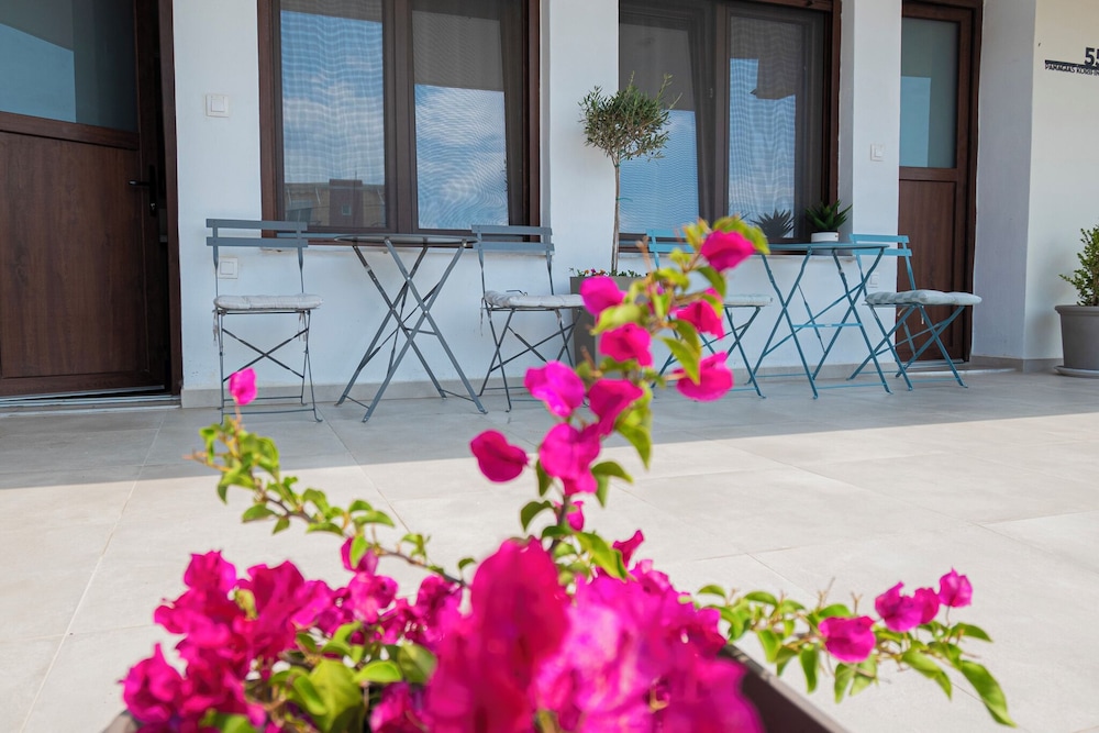 Amico Suites 1 by Rentals Pro - Nea Moudania