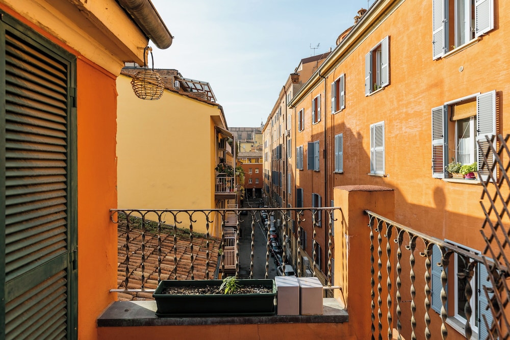 Studio Malcontenti con terrazzo