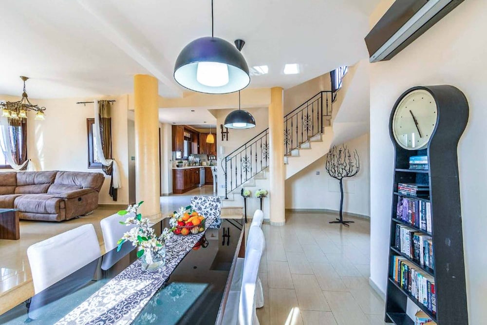 Petrides Villa