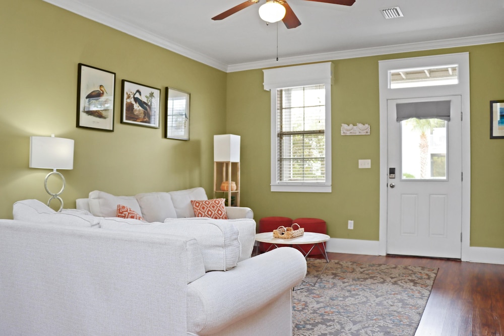 Barefoot Cottage B49 - Seabbatical