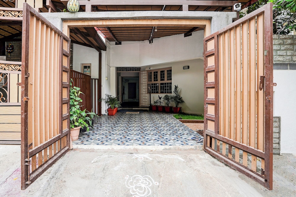Fabhotel Srinidhi Stay Inn