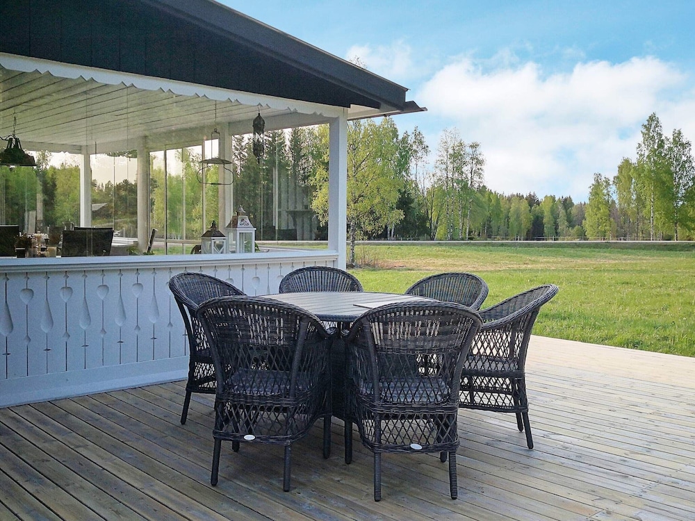 4 Person Holiday Home in Gunnarskog view 4