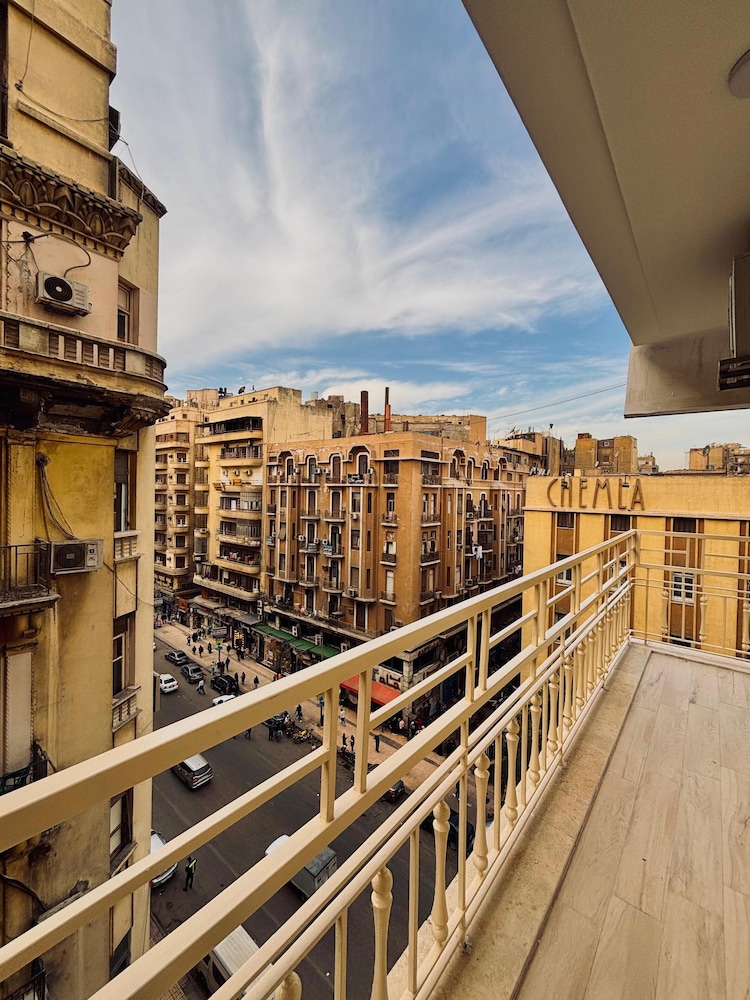 Calma Hotel