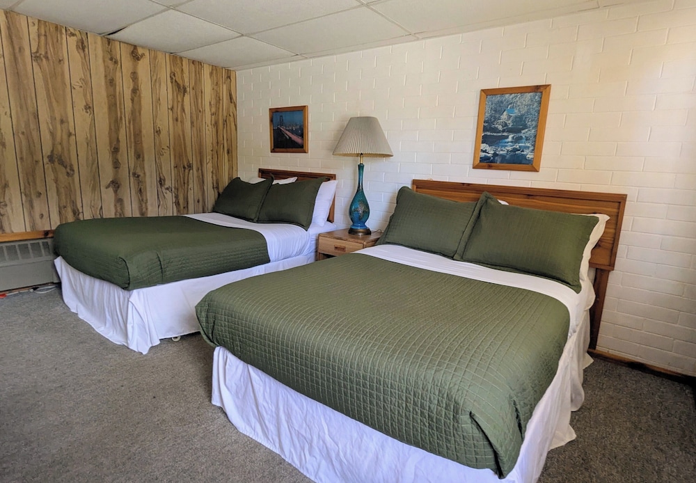 Cool City Motel