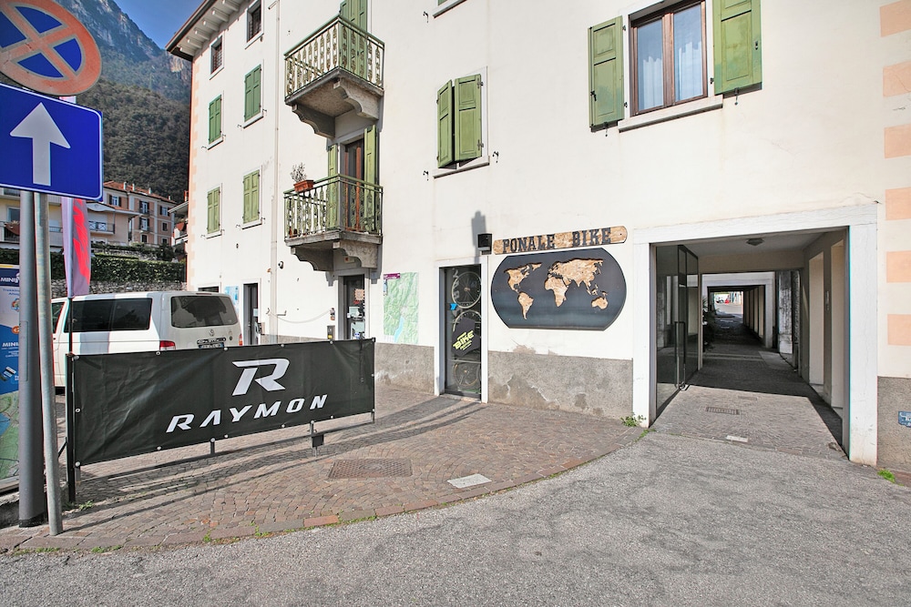 Ardaro 1