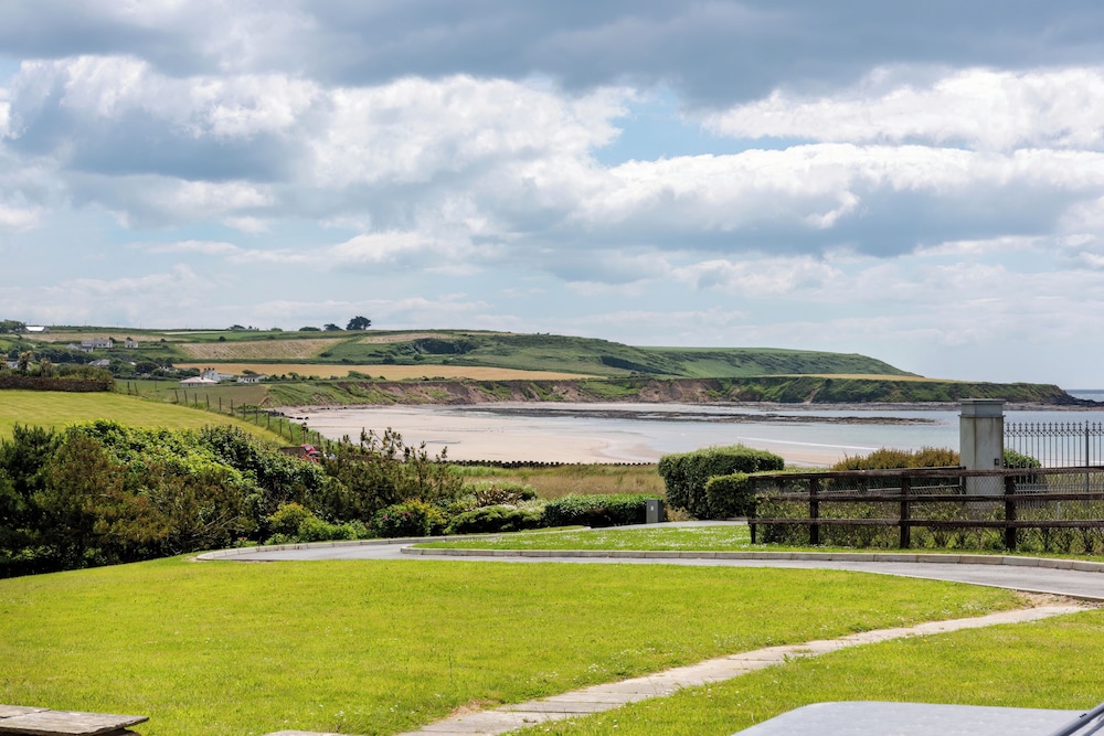 Waterford Villa 5 Bed Beach Retreat