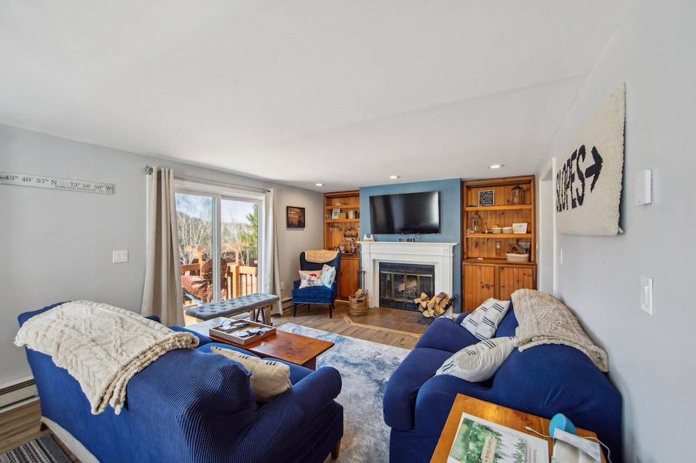 Hullabaloo 23E - Upgrade End Unit With Mountain Views 2 Bedroom Townhouse by The Summit at Gore Mountain