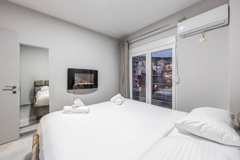 Seaview Apartment in the Heart of Saranda