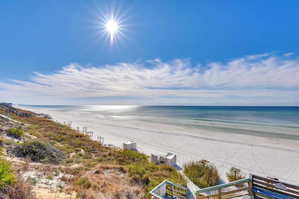 Walkable Condo w/ View Btwn Rosemary & Alys Beach!
