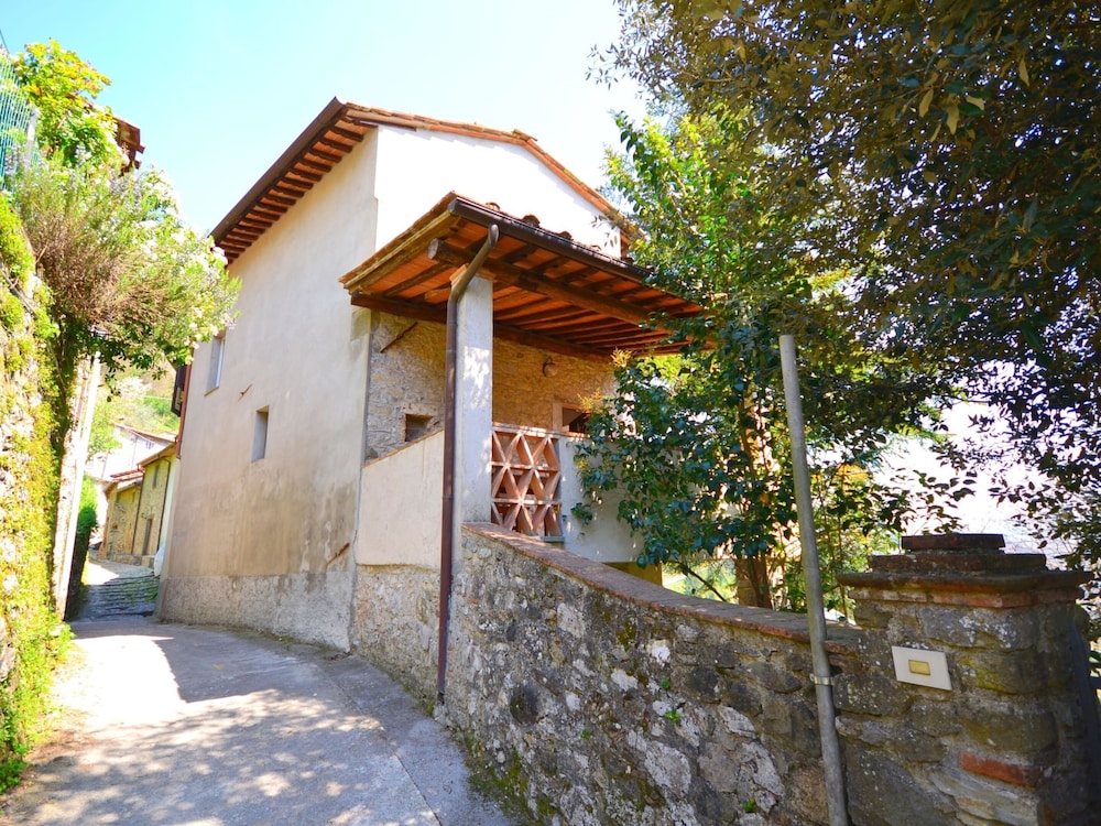 Cottage in Convalle With Terrace view 4