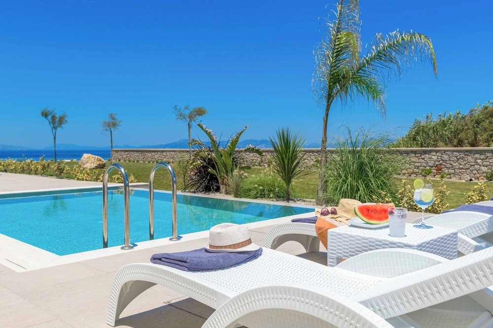 Villa Panaxia Akte