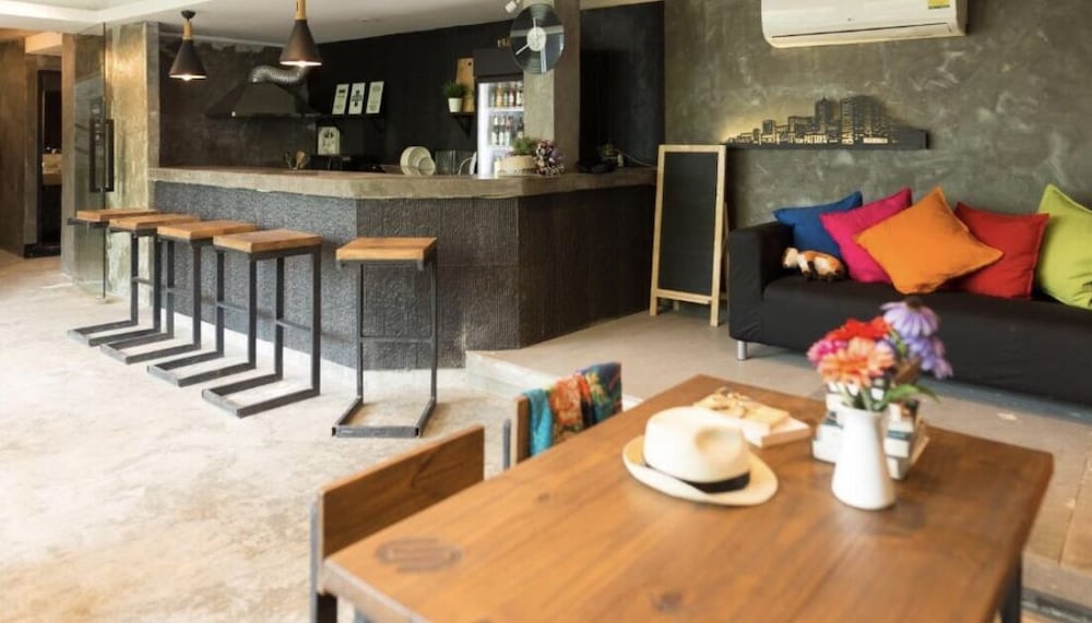 lounge