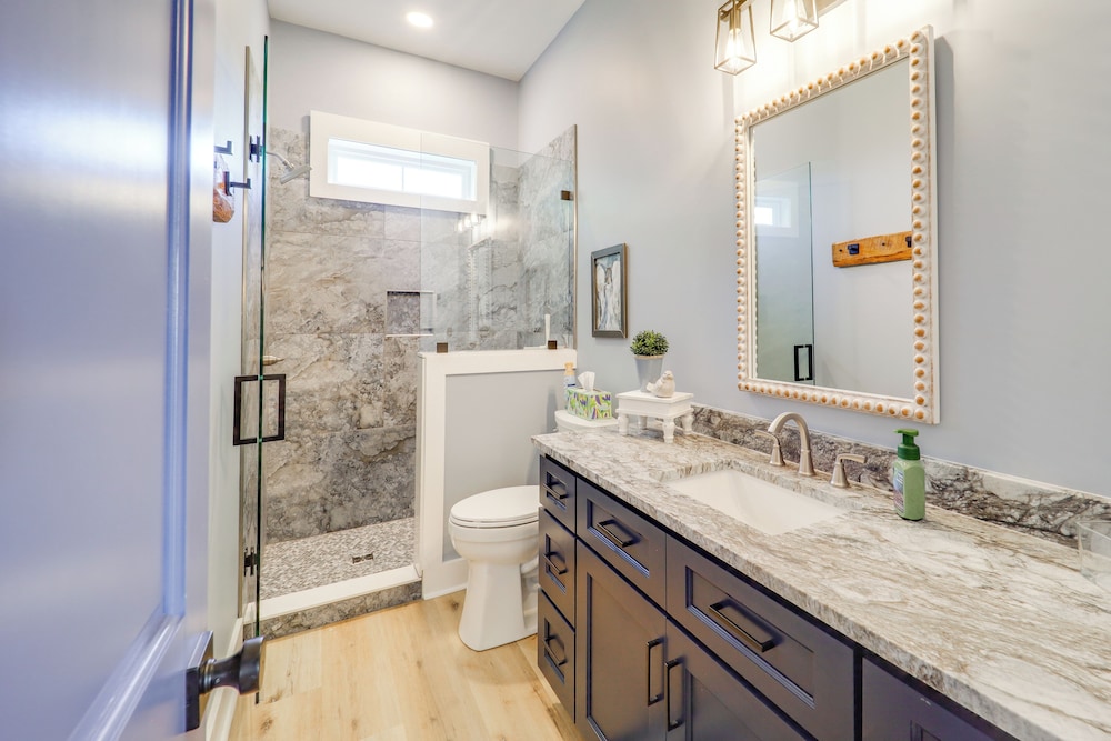 Newly Built Home w/ Panoramic Views in Jefferson!