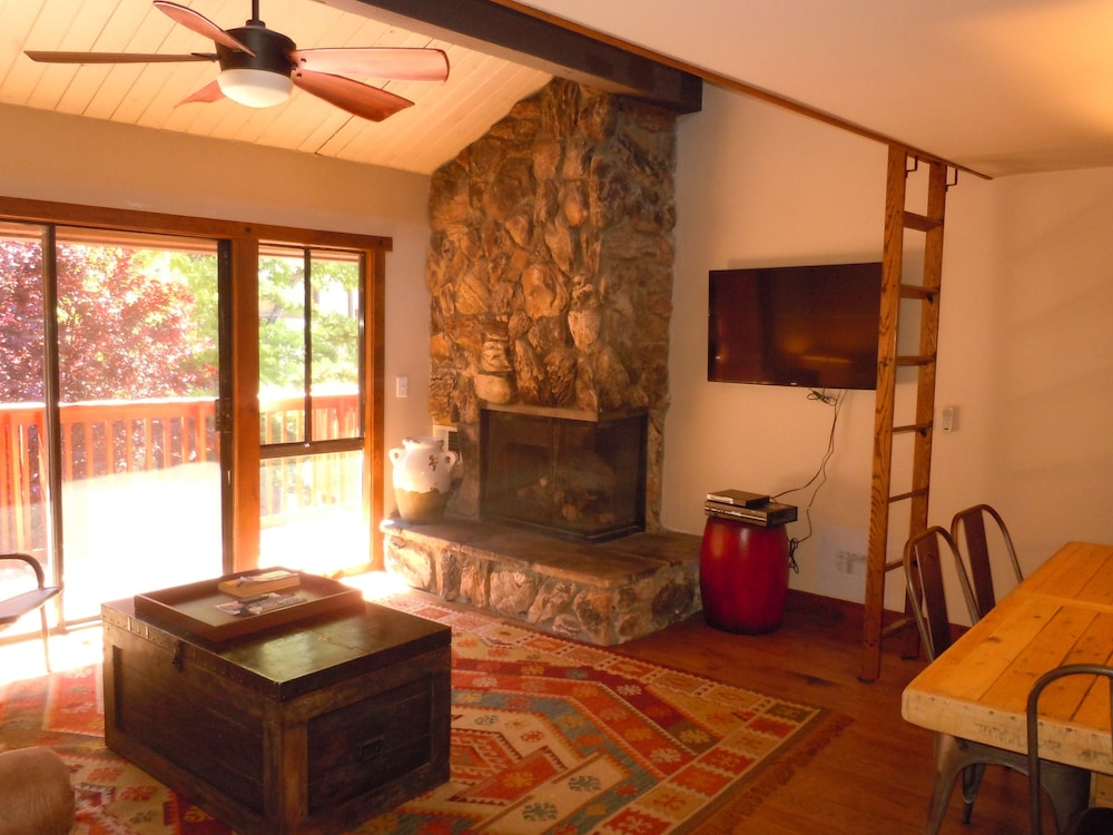 Snow Summit Townhouse Rentals & Sales