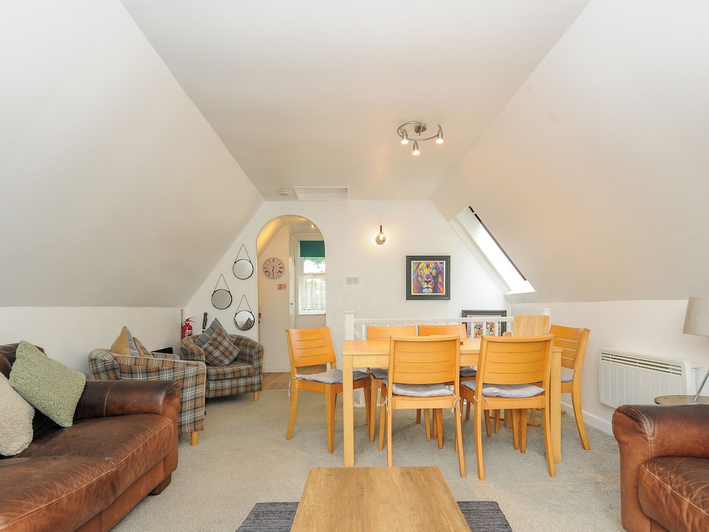 Valley Lodge 20