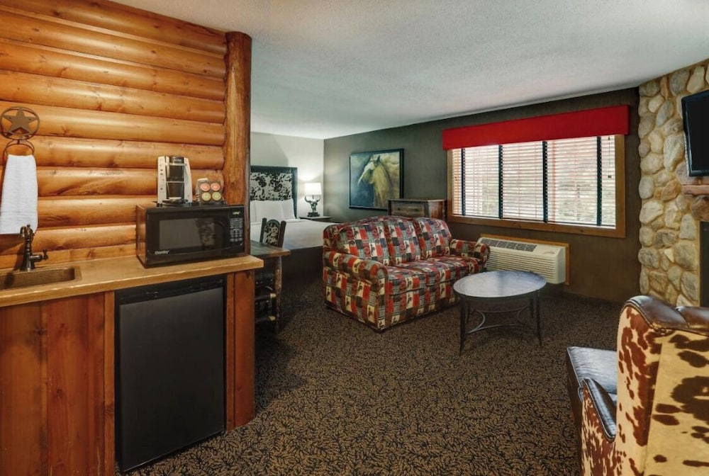 Heritage Hotel Quincy