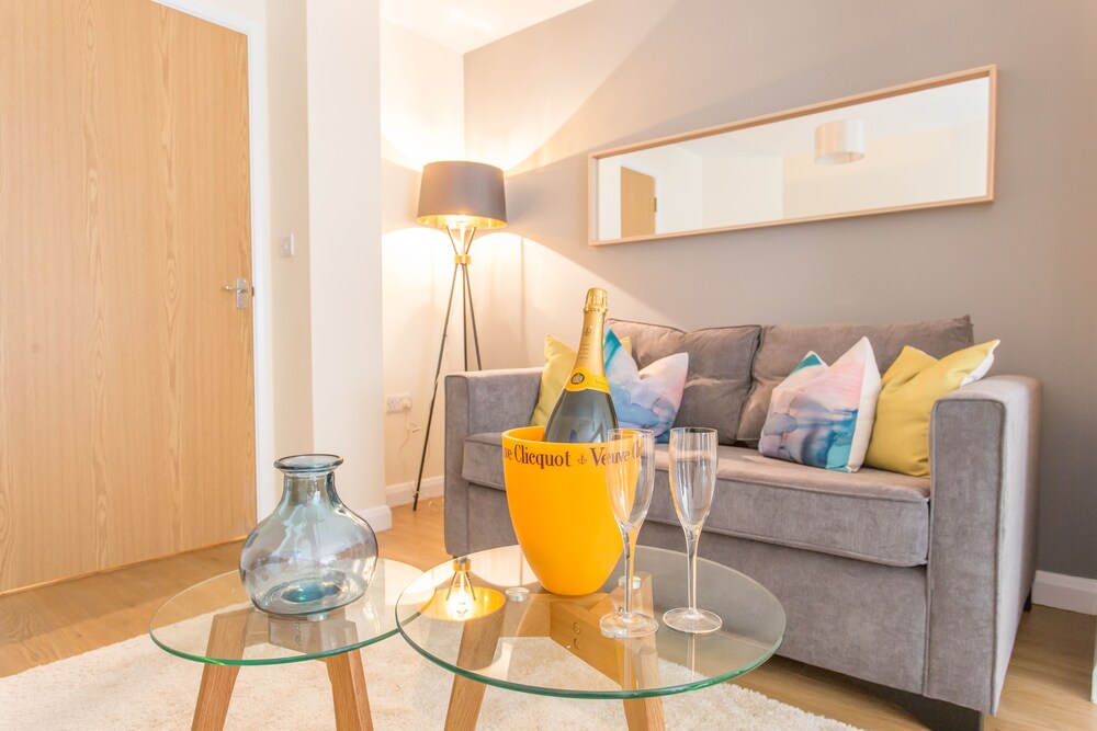 Oxford Vacations - Razia Apartments - Property Image 165