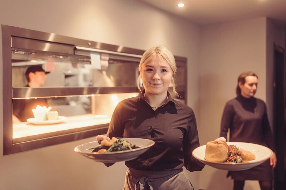 Longlands Inn and Restaurant