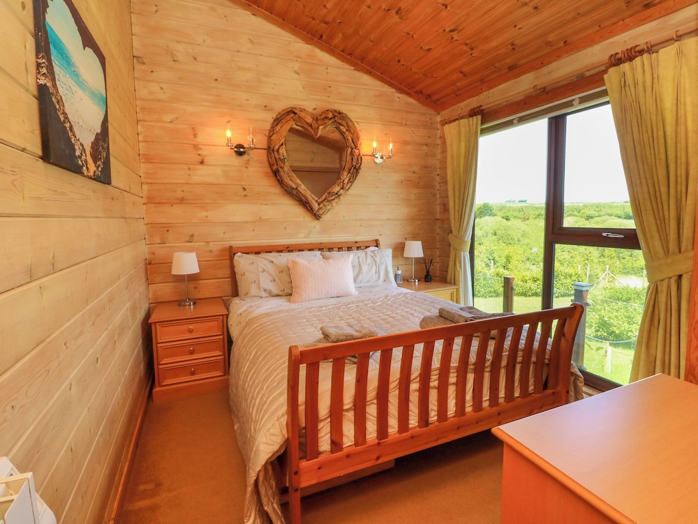 Moonlake Lodge
