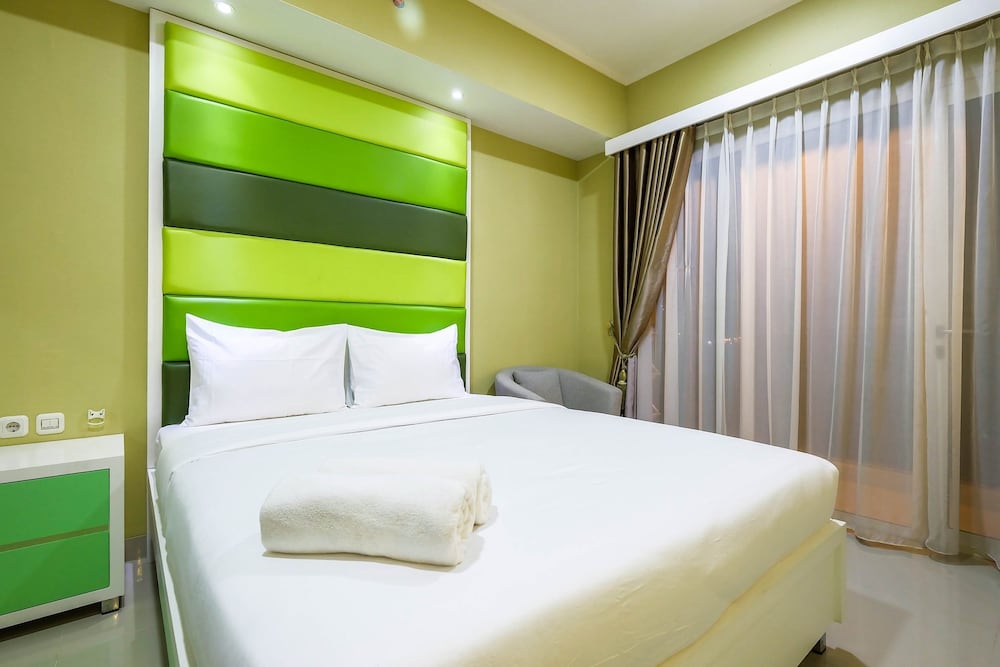 Strategic Studio The Oasis Cikarang near Omni Hospital view 3