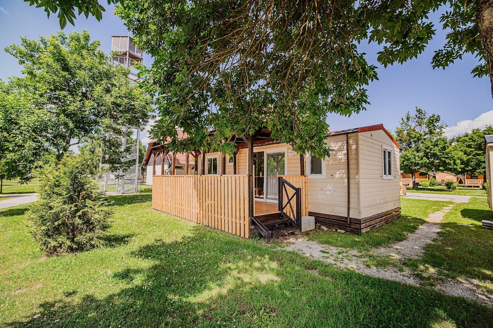 Waterside Retreat Mobile Homes With Thermal Riviera Tickets