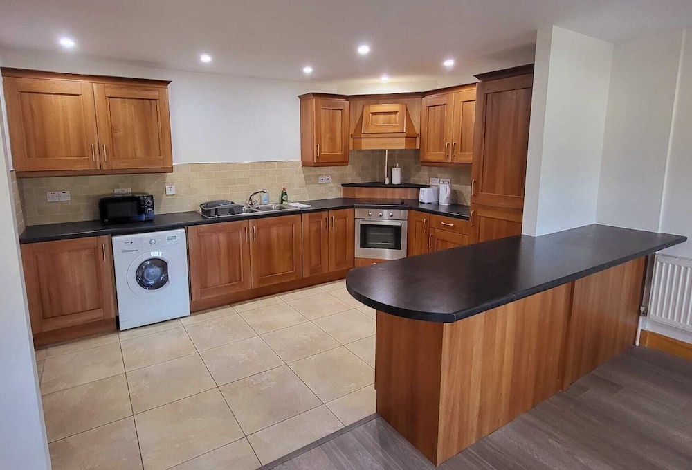 Letterkenny Vacations - Wild Atlantic Apartments Port House Letterkenny - Property Image 1
